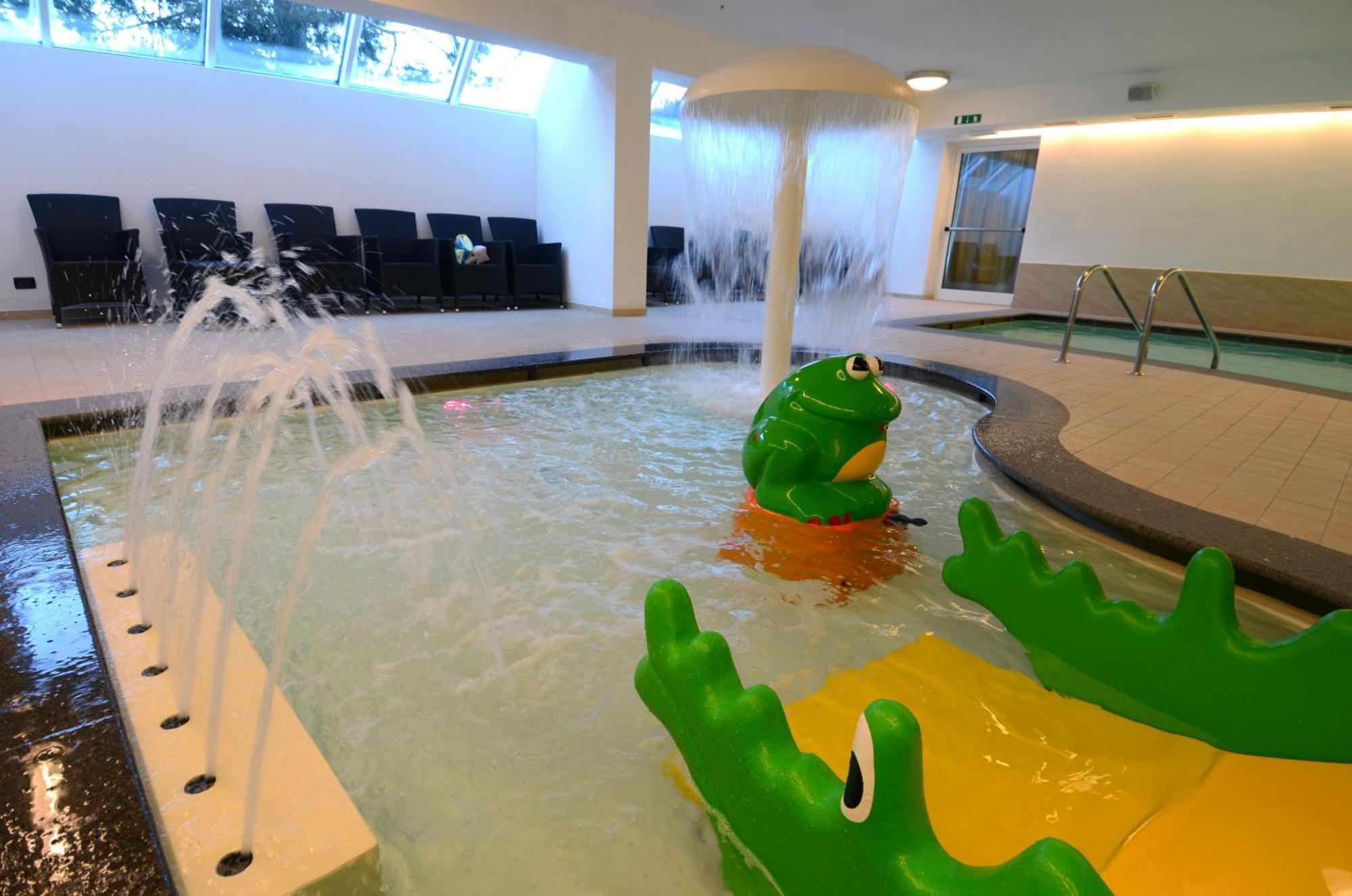 Resort Dolce Casa - Family & Spa Hotel Moena Exterior photo